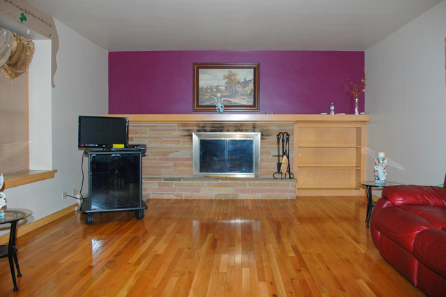 633 Columbia Ave, Elgin, IL 60120 photo 3