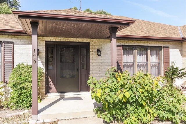 129 Amherst Dr, Bartlett, IL 60103 photo 2