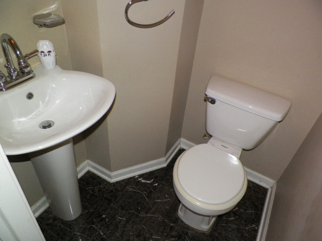 412 Marvin Pl, Wheeling, IL 60090 photo 8