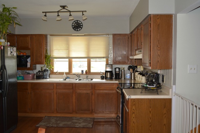 825 Summit Dr, Lockport, IL 60441 photo 3