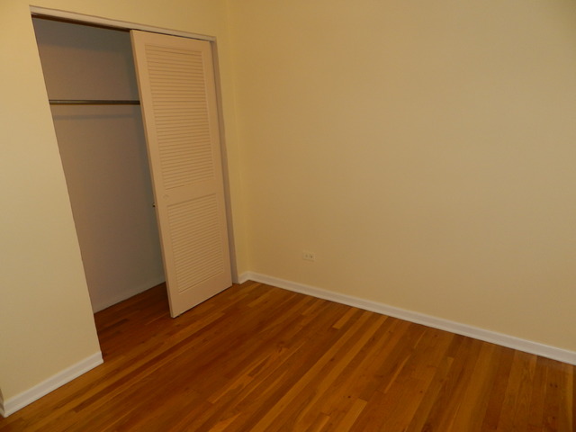9205 Bumble Bee Dr #1d, Des Plaines, IL 60016 photo 5