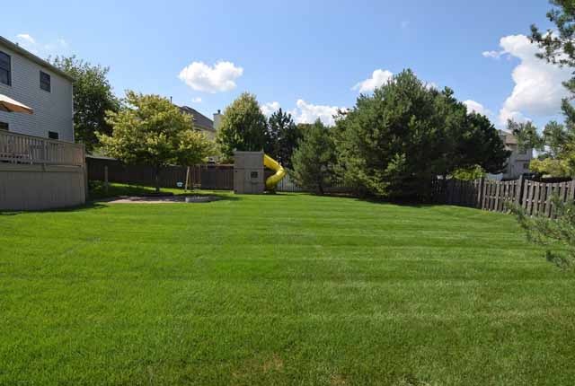 2070 Tunbridge Trl, Algonquin, IL 60102 photo 22