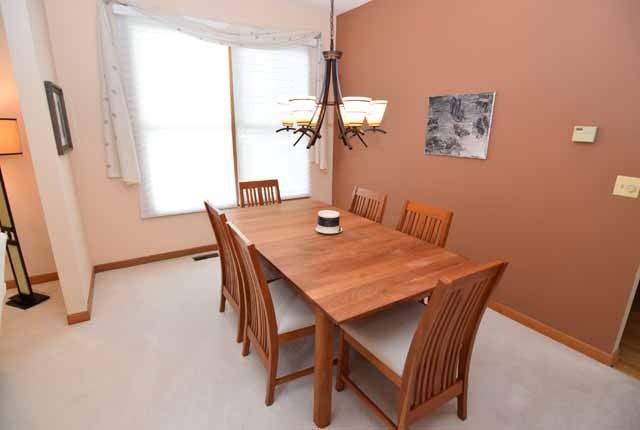 2070 Tunbridge Trl, Algonquin, IL 60102 photo 3