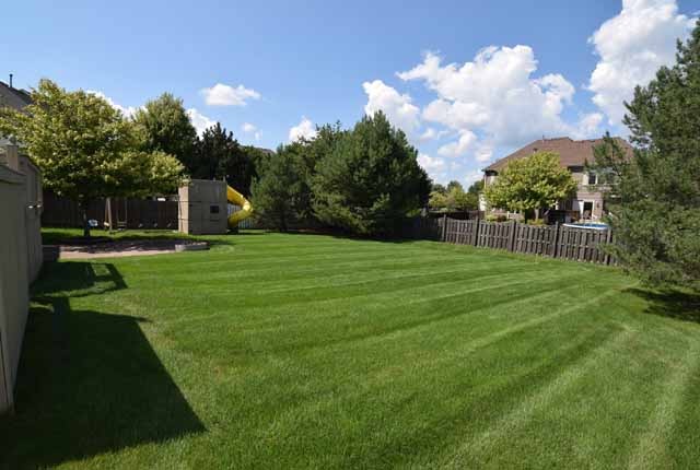 2070 Tunbridge Trl, Algonquin, IL 60102 photo 23