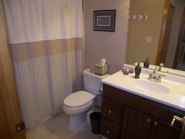 1003 Confederation Dr, Bartlett, IL 60103 photo 10