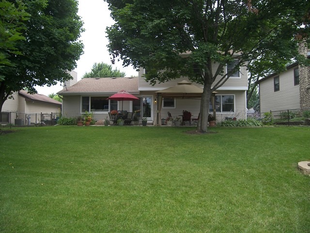 1003 Confederation Dr, Bartlett, IL 60103 photo 11