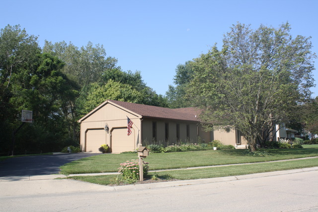 80 Brookside Dr, Elgin, IL 60123 photo 23