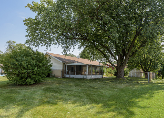 590 Geronimo St, Hoffman Estates, IL 60169 photo 18