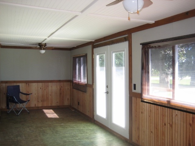 2005 Rt 23, Harvard, IL 60033 photo 2