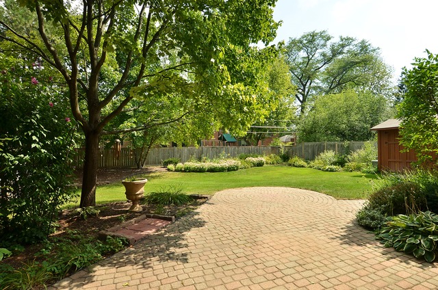829 Lenox Rd, Glenview, IL 60025 photo 17