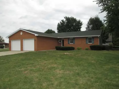 3003 Becker Dr, Peru, IL 61354 photo 1