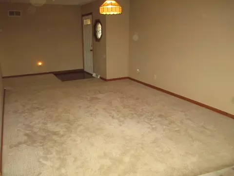3003 Becker Dr, Peru, IL 61354 photo 2