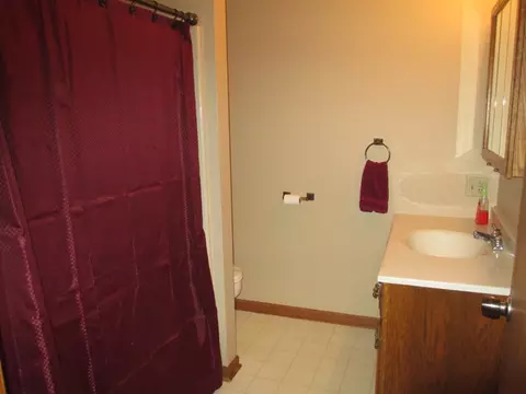 3003 Becker Dr, Peru, IL 61354 photo 9