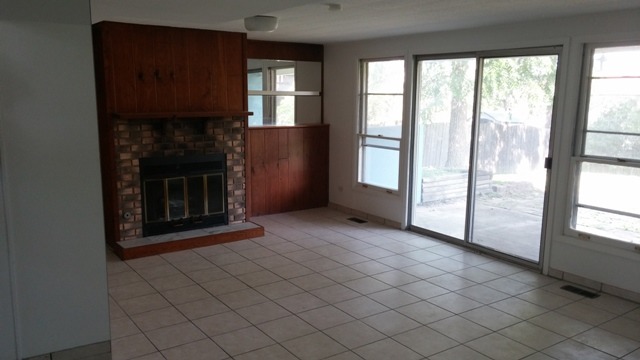 1665 Fairfield Ln, Hoffman Estates, IL 60169 photo 7