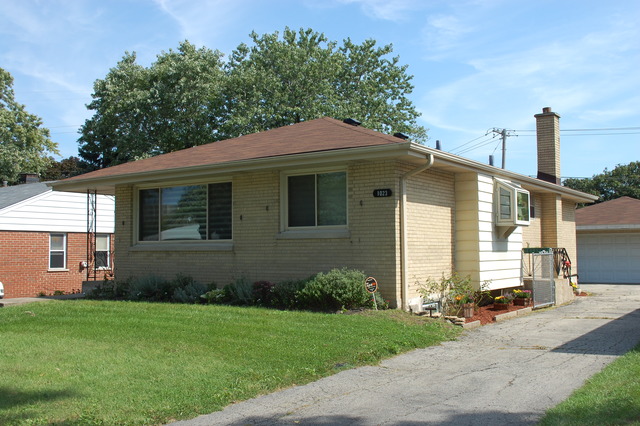 1023 Victoria Ave, Berkeley, IL 60163 photo 1