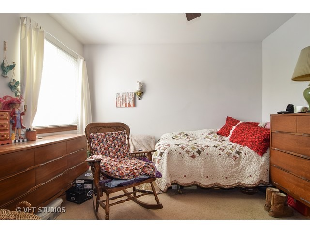 255 Cedarfield Dr, Bartlett, IL 60103 photo 11