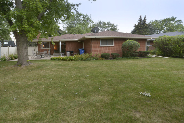 1808 E Maya Ln, Mount Prospect, IL 60056 photo 25