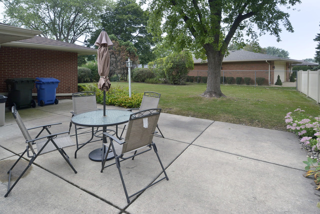 1808 E Maya Ln, Mount Prospect, IL 60056 photo 24