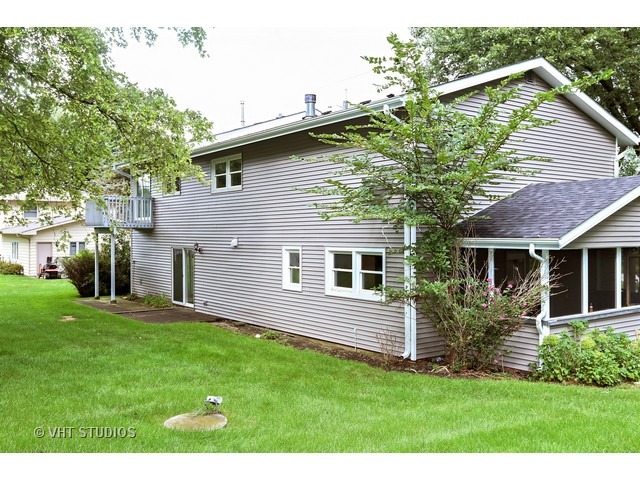 9815 Hilltop Ln, Fox River Grove, IL 60021 photo 15
