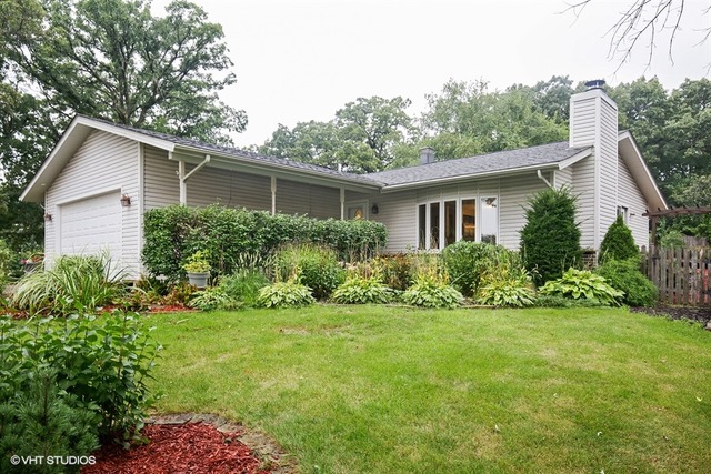 1321 Hillside Ln, Mchenry, IL 60051 photo 2
