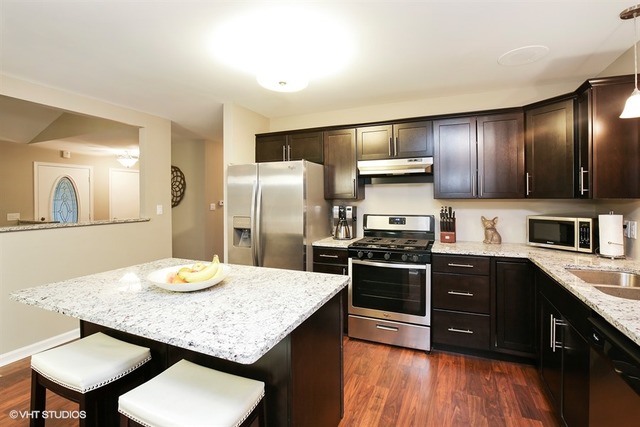 1321 Hillside Ln, Mchenry, IL 60051 photo 5