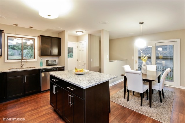 1321 Hillside Ln, Mchenry, IL 60051 photo 6
