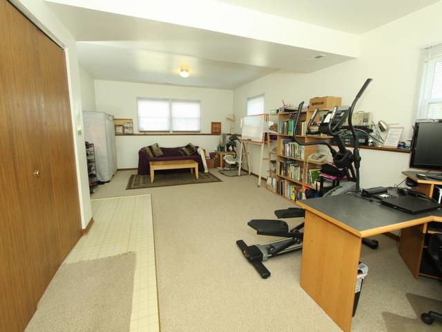 2801 Lancaster Dr, Markham, IL 60428 photo 12