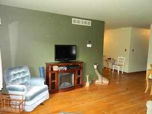 1432 Royal Ct, Elgin, IL 60123 photo 5