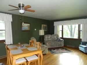 1432 Royal Ct, Elgin, IL 60123 photo 4