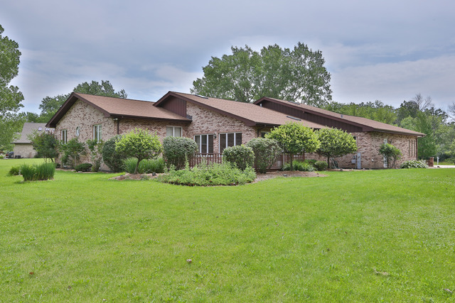 21192 Lisa Ln, Steger, IL 60475 photo 2