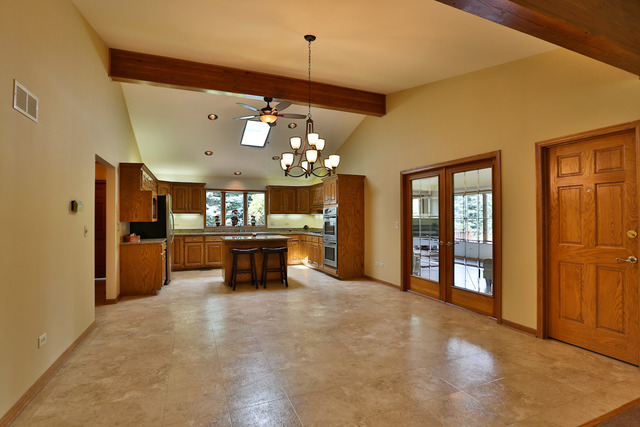 21192 Lisa Ln, Steger, IL 60475 photo 7