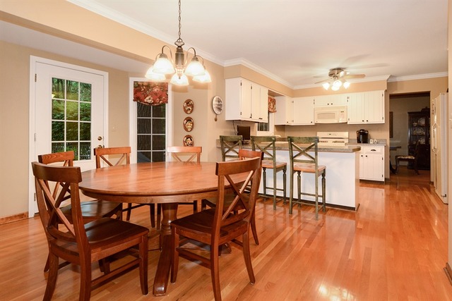 2156 Riverlea Cir, Naperville, IL 60565 photo 7