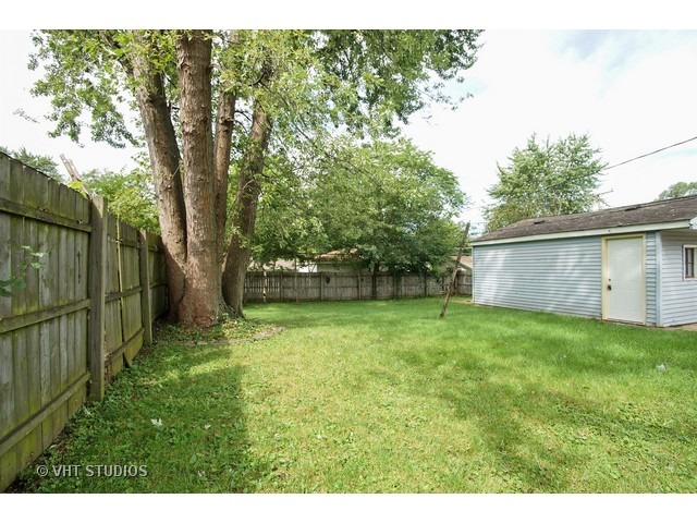 1566 Highland Ave, Glendale Heights, IL 60139 photo 10