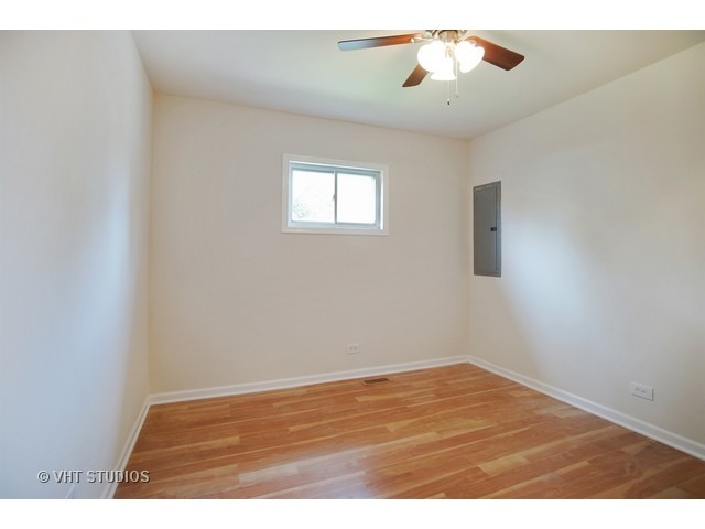 1566 Highland Ave, Glendale Heights, IL 60139 photo 7