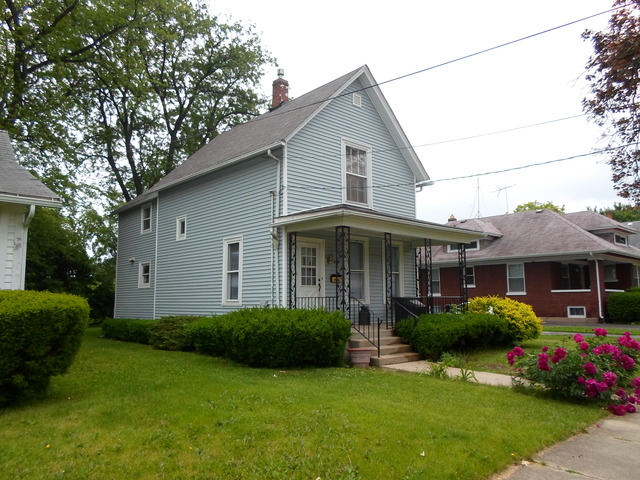 225 Perry St, Elgin, IL 60123 photo 3