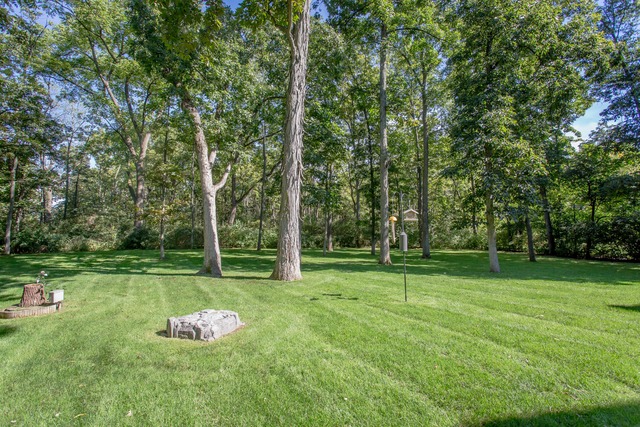 5610 Whiting Dr, Mchenry, IL 60050 photo 22