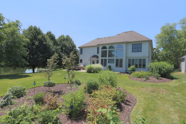 2348 Sutton Ln, Aurora, IL 60502 photo 1