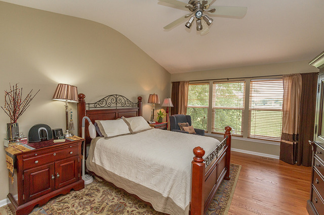 1022 Spinnaker St, Elgin, IL 60123 photo 14