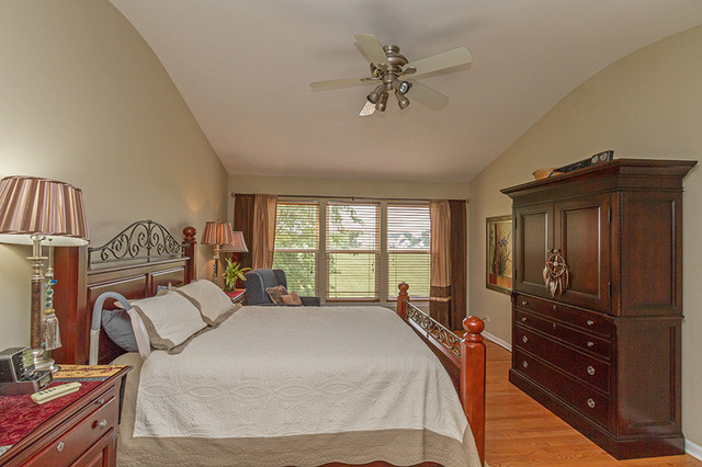 1022 Spinnaker St, Elgin, IL 60123 photo 15