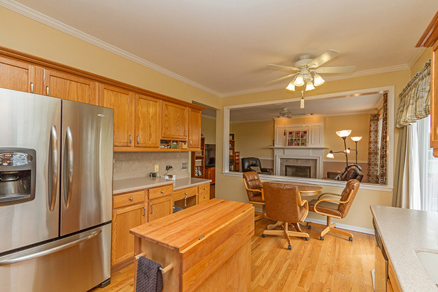 1022 Spinnaker St, Elgin, IL 60123 photo 6