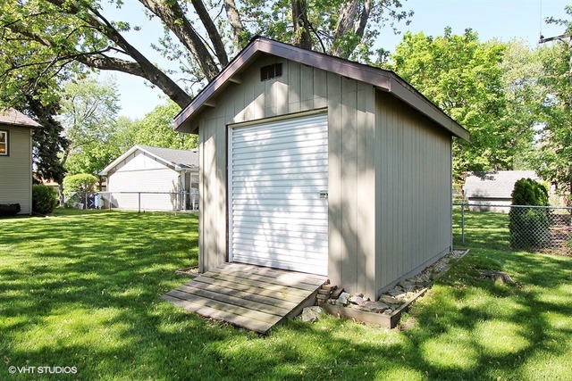 650 Westmere Rd, Des Plaines, IL 60016 photo 13