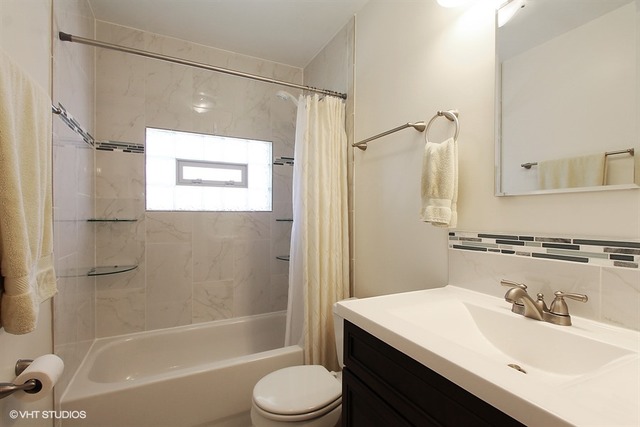 650 Westmere Rd, Des Plaines, IL 60016 photo 12