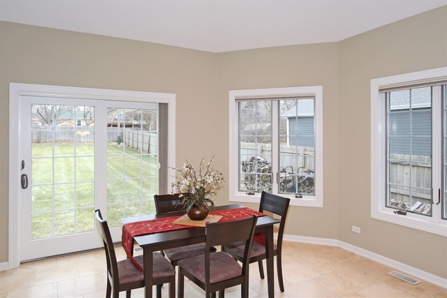 0 N669 Barry Ave, Wheaton, IL 60187 photo 11