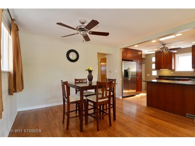 5045 W Devon Ave, Chicago, IL 60646 photo 4
