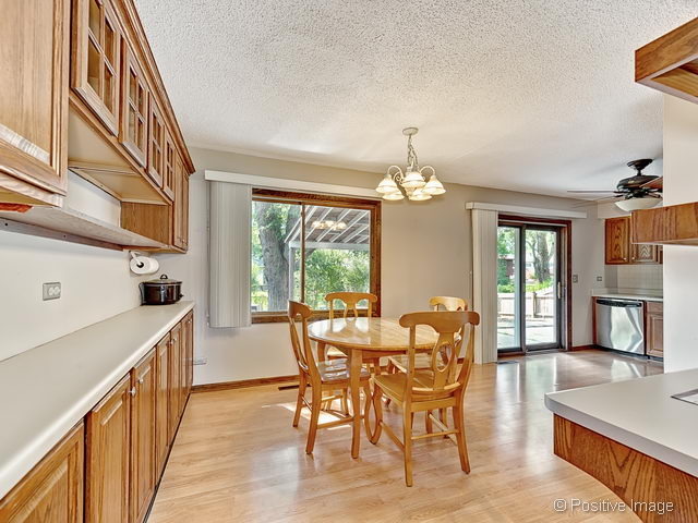 1508 Wilson Ave, Wheaton, IL 60189 photo 4