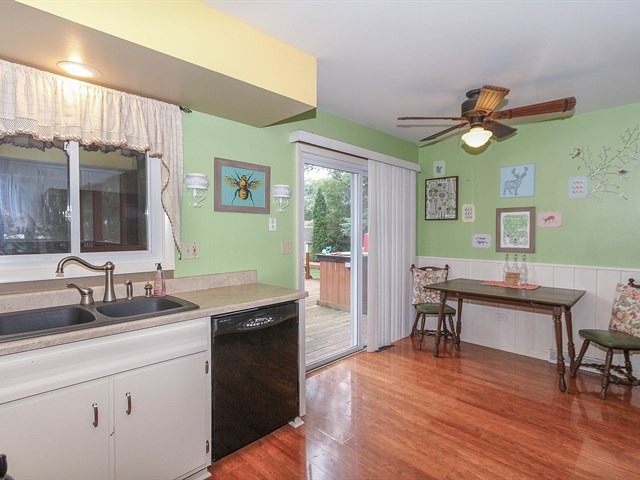 1692 Sheffield Dr, Elgin, IL 60123 photo 7