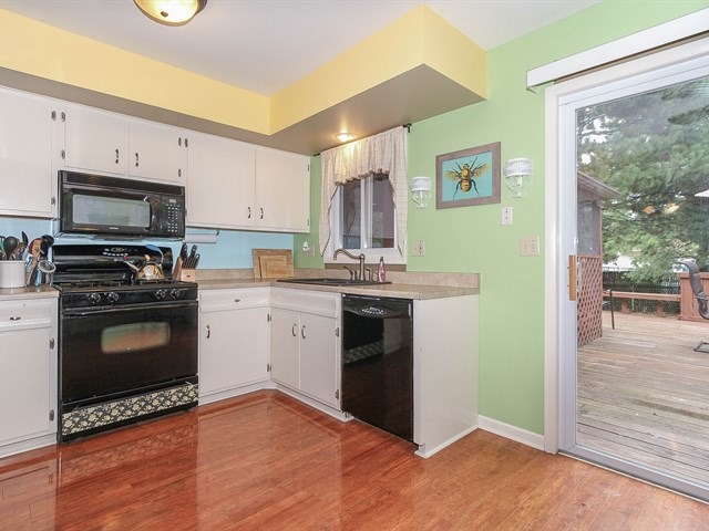 1692 Sheffield Dr, Elgin, IL 60123 photo 6