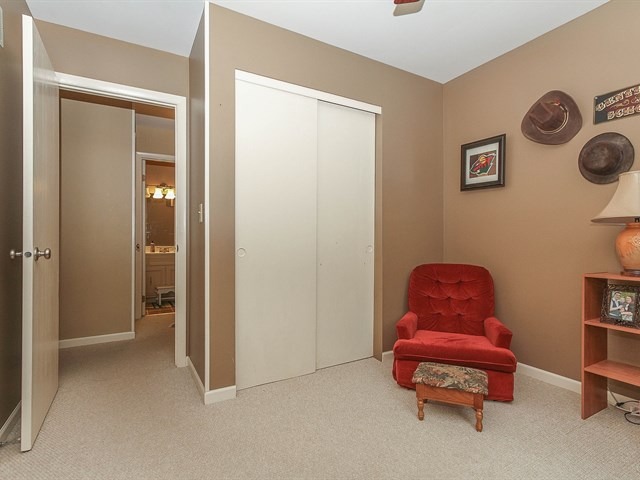 1692 Sheffield Dr, Elgin, IL 60123 photo 18