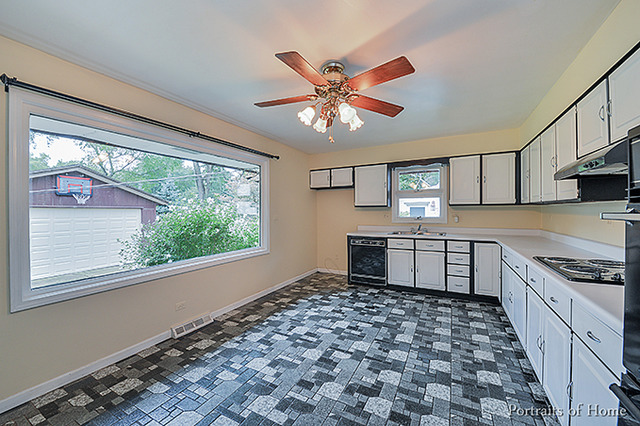 1706 E Liberty Dr, Wheaton, IL 60187 photo 4