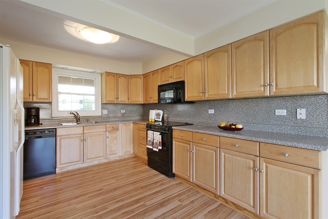 631 Wyngate Ln, Buffalo Grove, IL 60089 photo 5